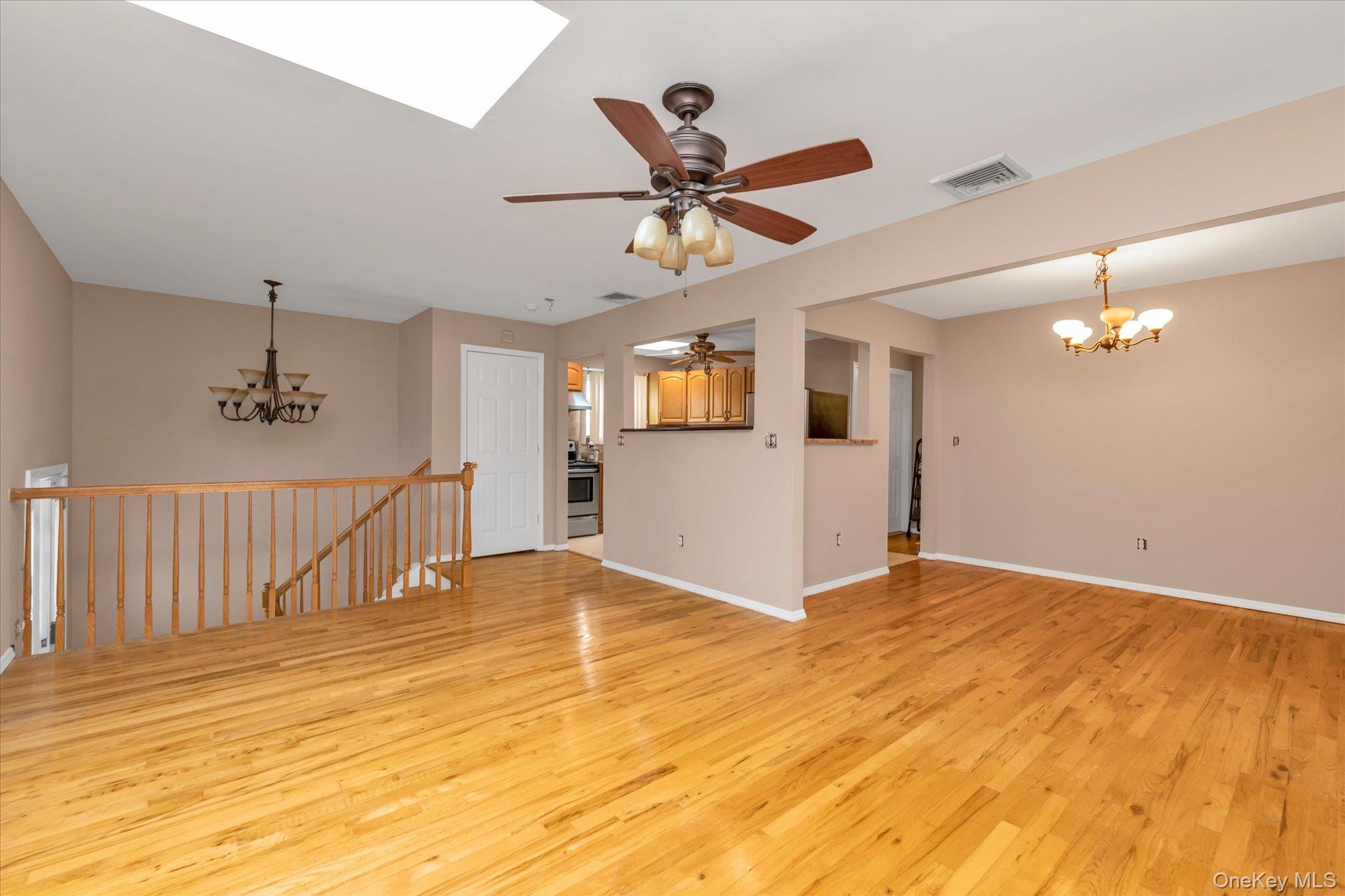 5th image of 49 Prospect St, Hempstead, NY 11575 | MLS# 989790