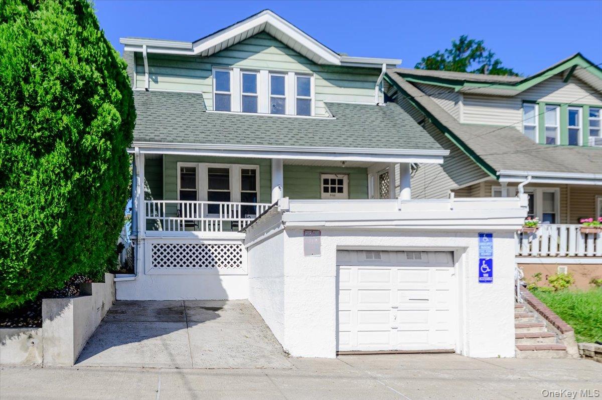 1st image of 548 Davis Ave, New York, NY 10310 | MLS# 990086