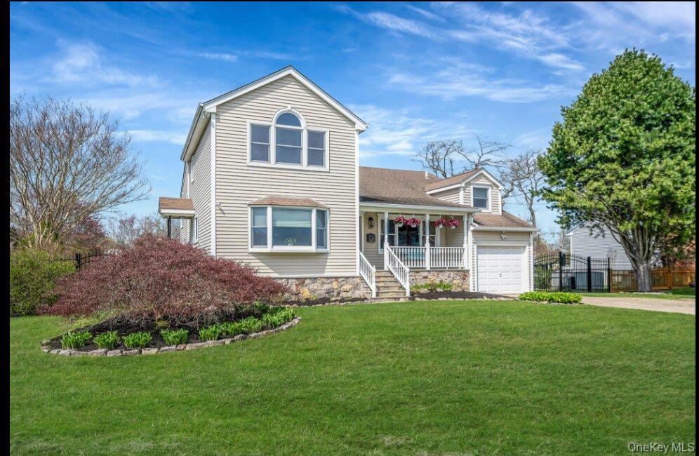 2nd image of 488 Everdell Ave, West Islip, NY 11795 | MLS# 990142