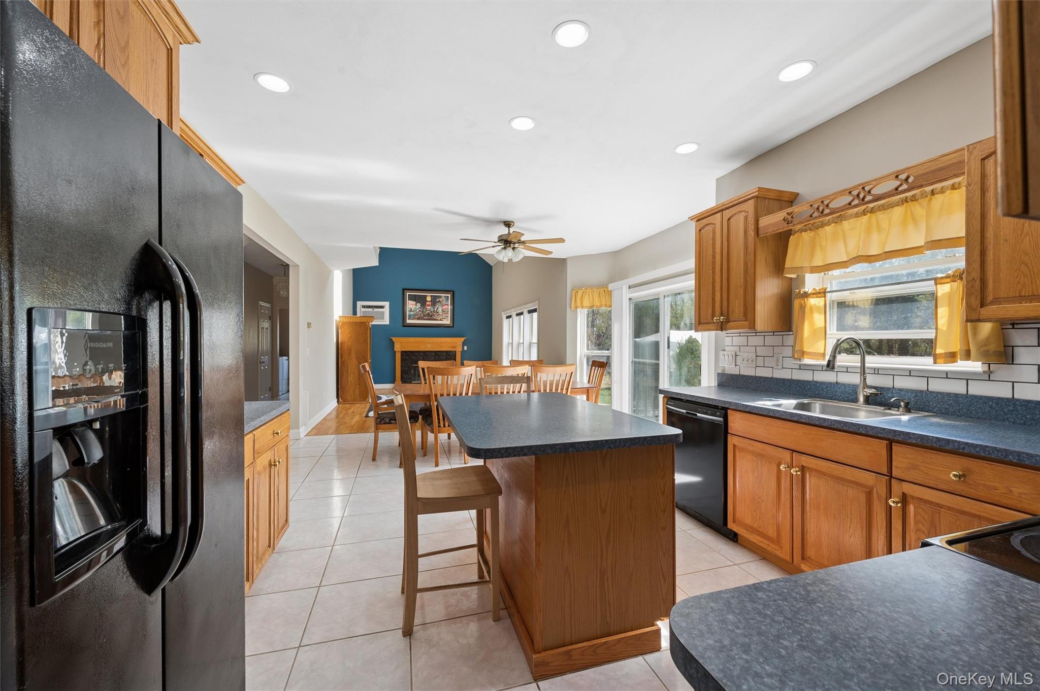 4th image of 17 Egret Wy, Brookhaven, NY 11934 | MLS# 990698