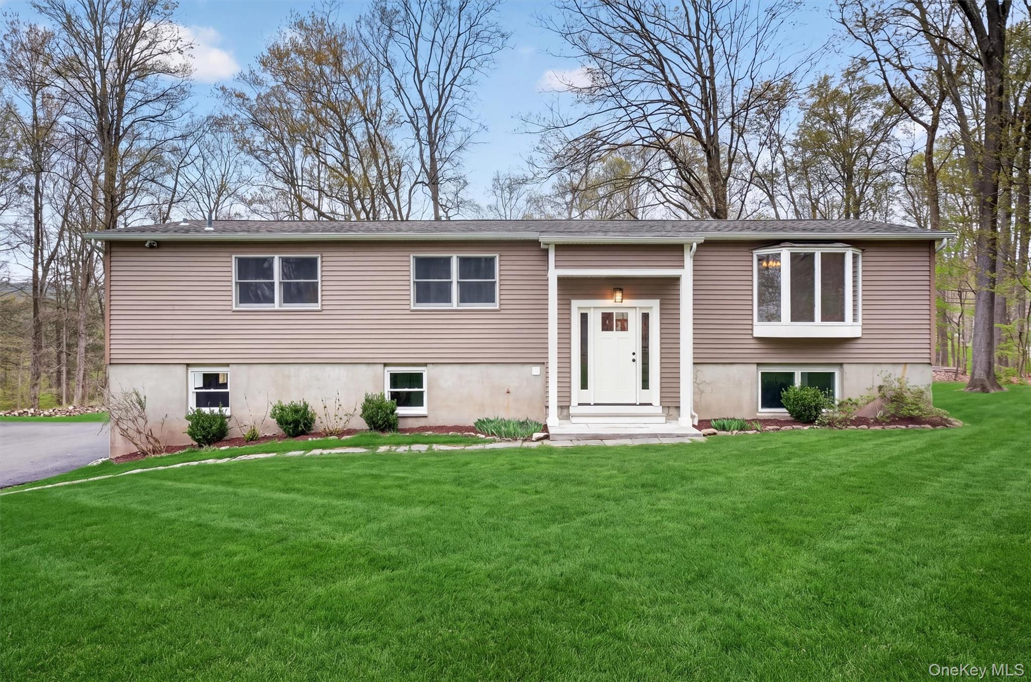 Homes for sale in Philipstown, NY | 69 Hy Vue Ter, Philipstown, NY 10516 | MLS# 991022