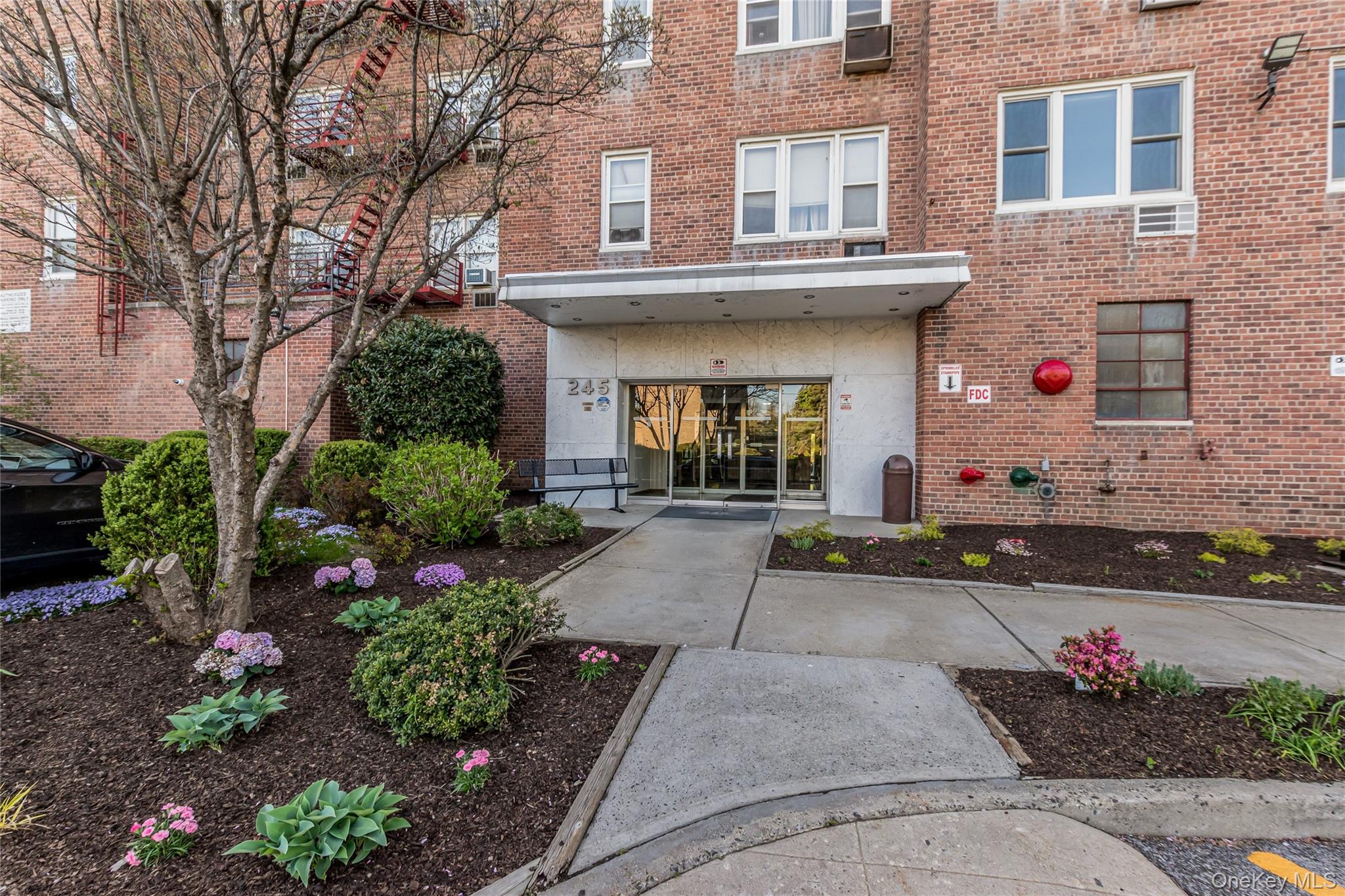2nd image of 245 Rumsey Rd #8T, Yonkers, NY 10701 | MLS# 991327
