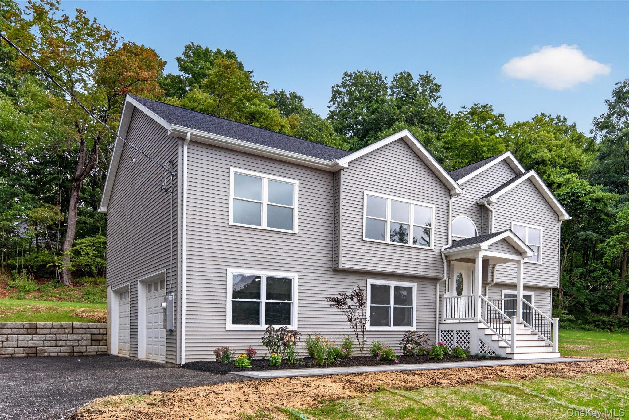 Photo 2 of Single family home for sale at 592 Ludingtonville Rd, Kent, NY 12531 | MLS# 991422 | Listing updated on 2026-09-05