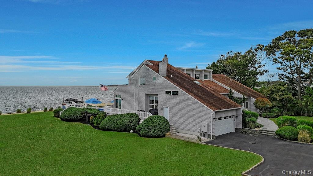 3rd image of 11 Convent Ln, Brookhaven, NY 11934 | MLS# 992423
