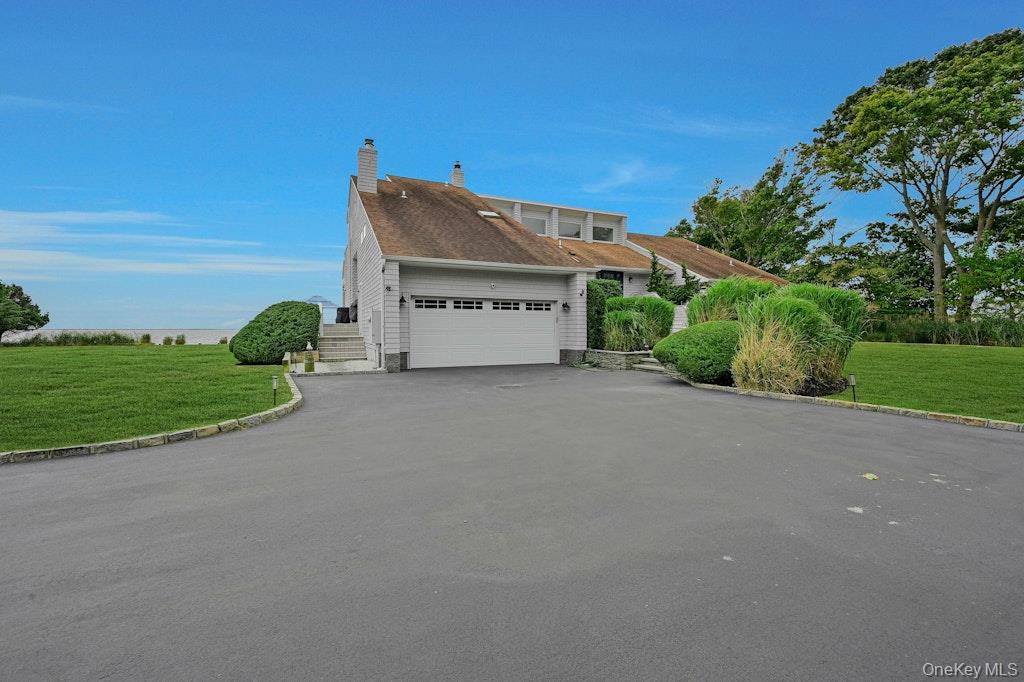 2nd image of 11 Convent Ln, Brookhaven, NY 11934 | MLS# 992423