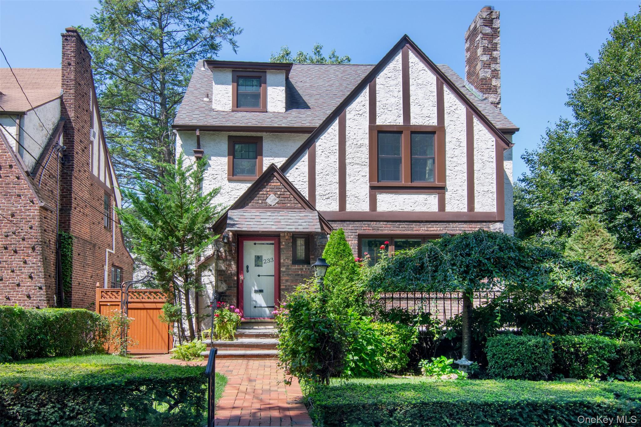 1st image of 233 Kneeland Ave, Yonkers, NY 10705 | MLS# 993557