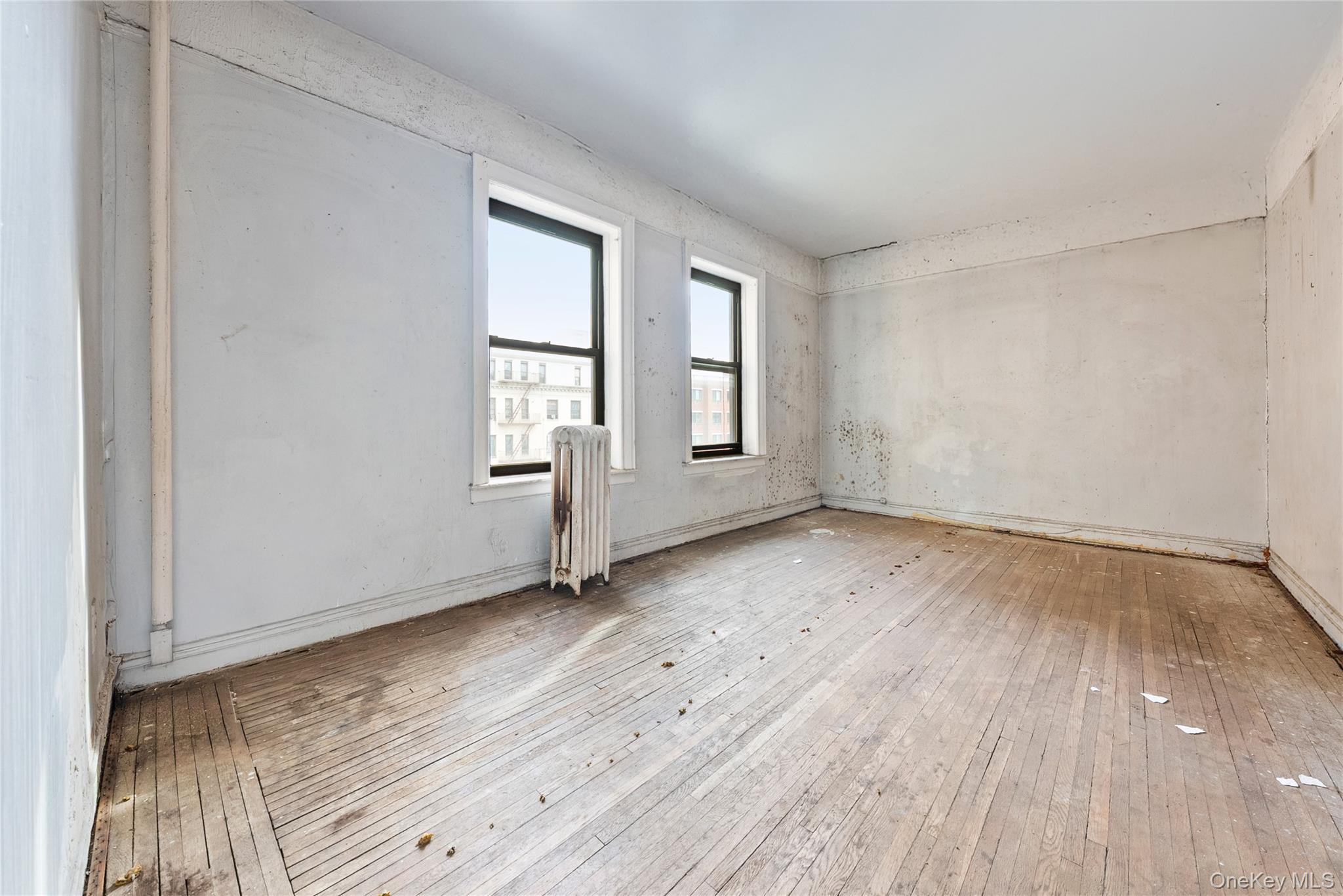 Homes for sale in New York, NY | 1715 Nelson Ave #4B, New York, NY 10453 | MLS# 993711