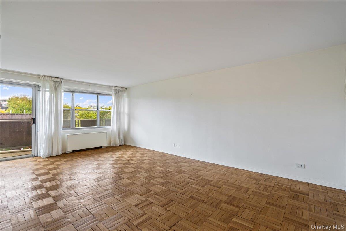 4th image of 17-85 215Th St #3E, Bayside, NY 11360 | MLS# 993835