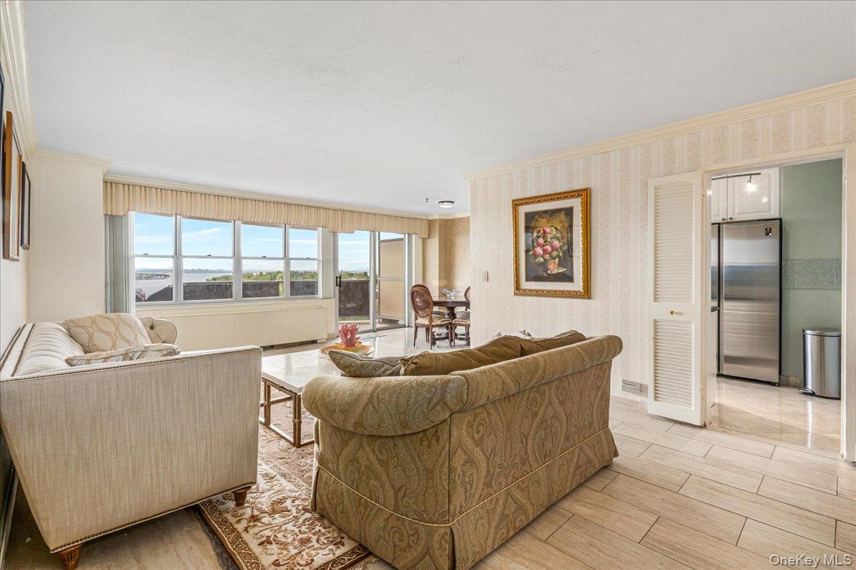 4th image of 17-85 215Th St #14D, Bayside, NY 11360 | MLS# 993843