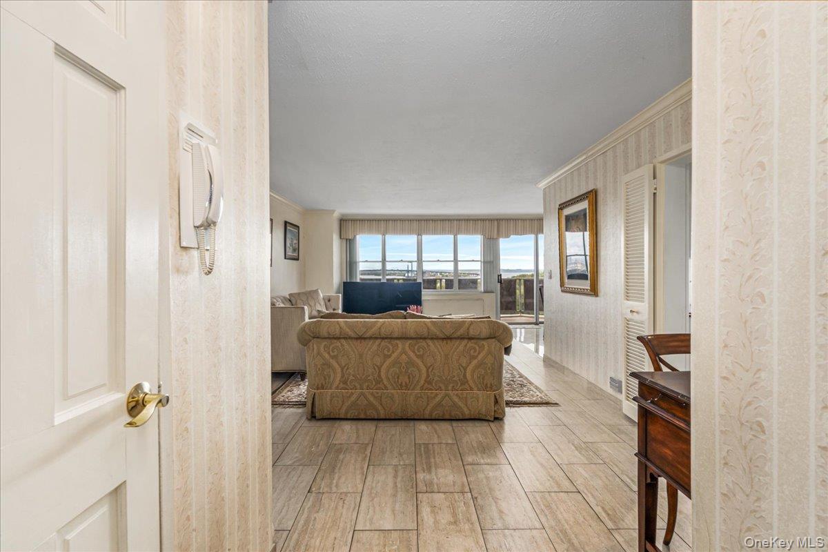 5th image of 17-85 215Th St #14D, Bayside, NY 11360 | MLS# 993843