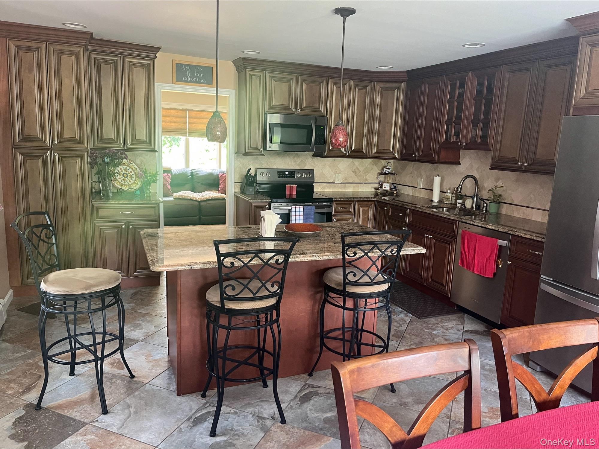 2nd image of 385 Garden St, Islip, NY 11795 | MLS# 994942
