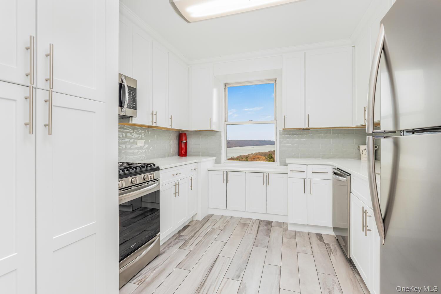 5th image of 3777 Independence Ave #14M, Bronx, NY 10463 | MLS# 995250