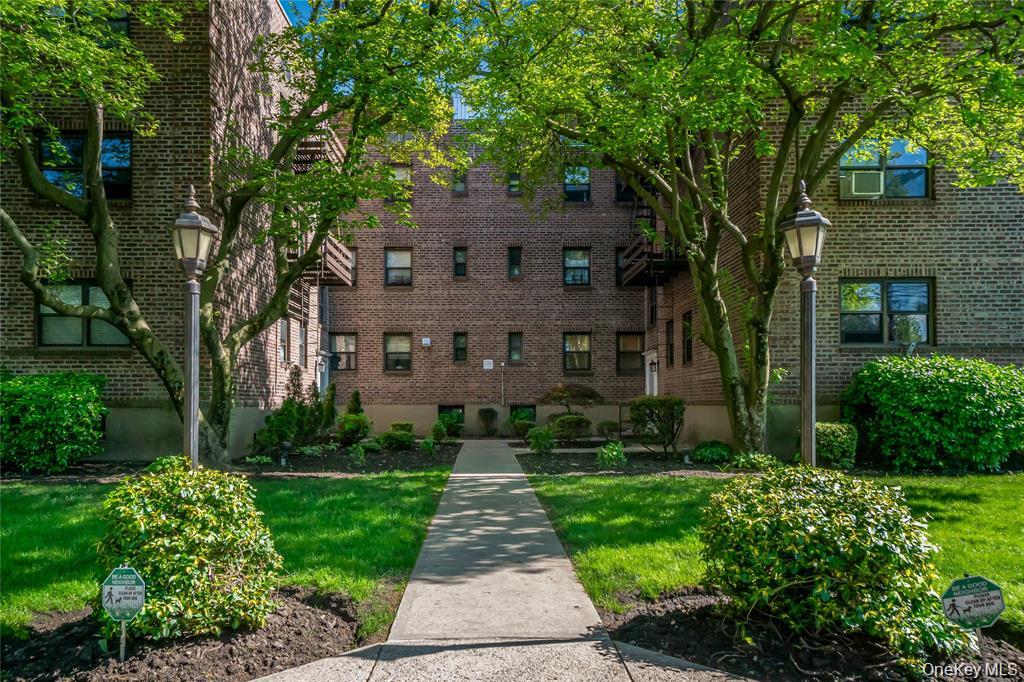 22nd image of 218 12 43rd Ave #2E, Bayside, NY 11361 | MLS# 995259