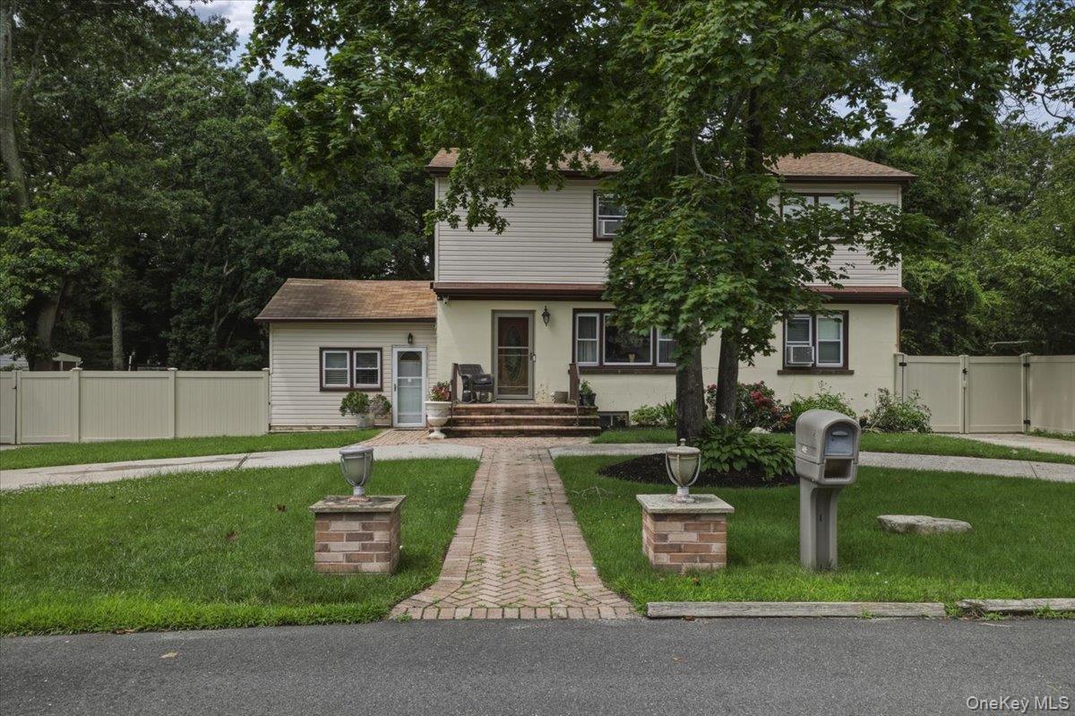 2nd image of 485 Lockwood Dr, Brookhaven, NY 11967 | MLS# 995480