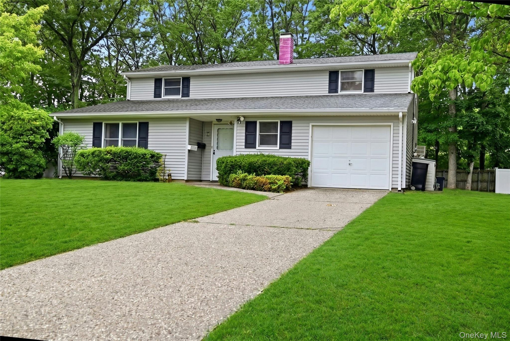 2nd image of 2 Cub Rd, South Setauket, NY 11720 | MLS# 996694