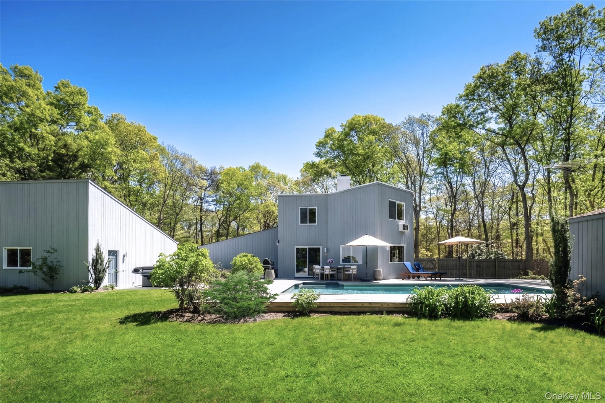 Homes for sale in Southampton, NY | 11 N Quarter Rd, Southampton, NY 11977 | MLS# 996772