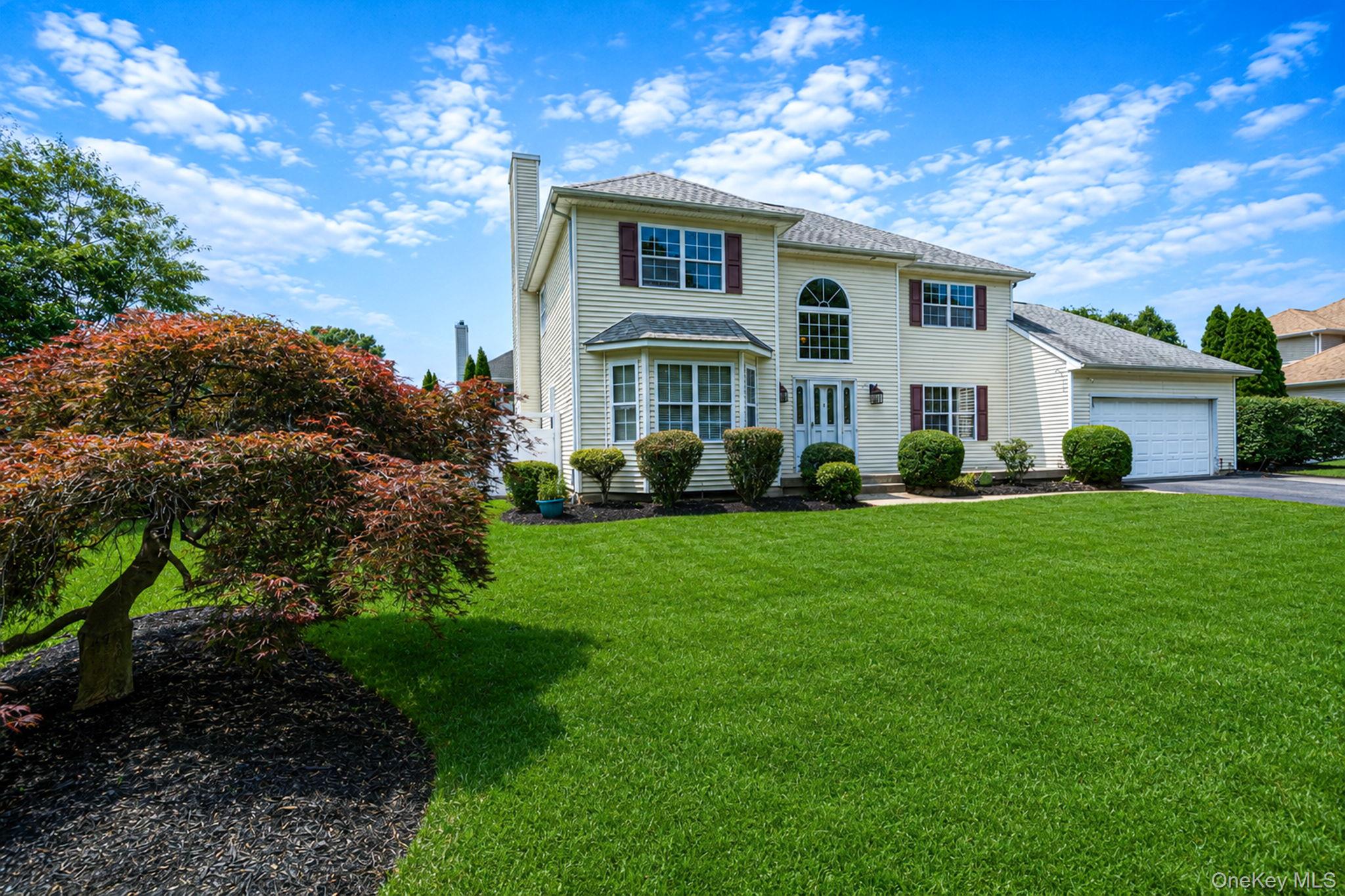 1st image of 4 Clark St, Selden, NY 11784 | MLS# 997720