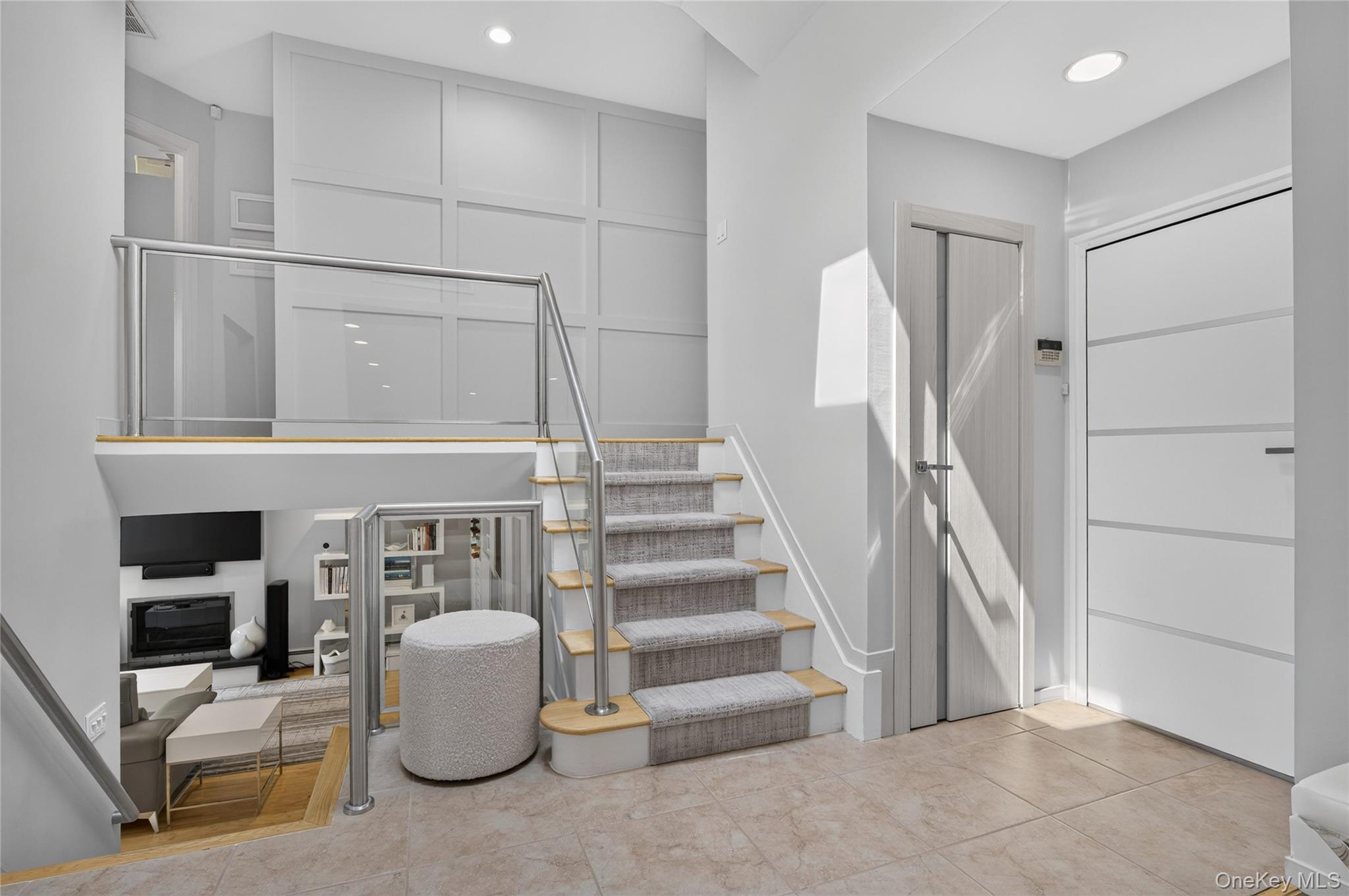5th image of 11 Sunbeam Rd, Oyster Bay, NY 11791 | MLS# 997943