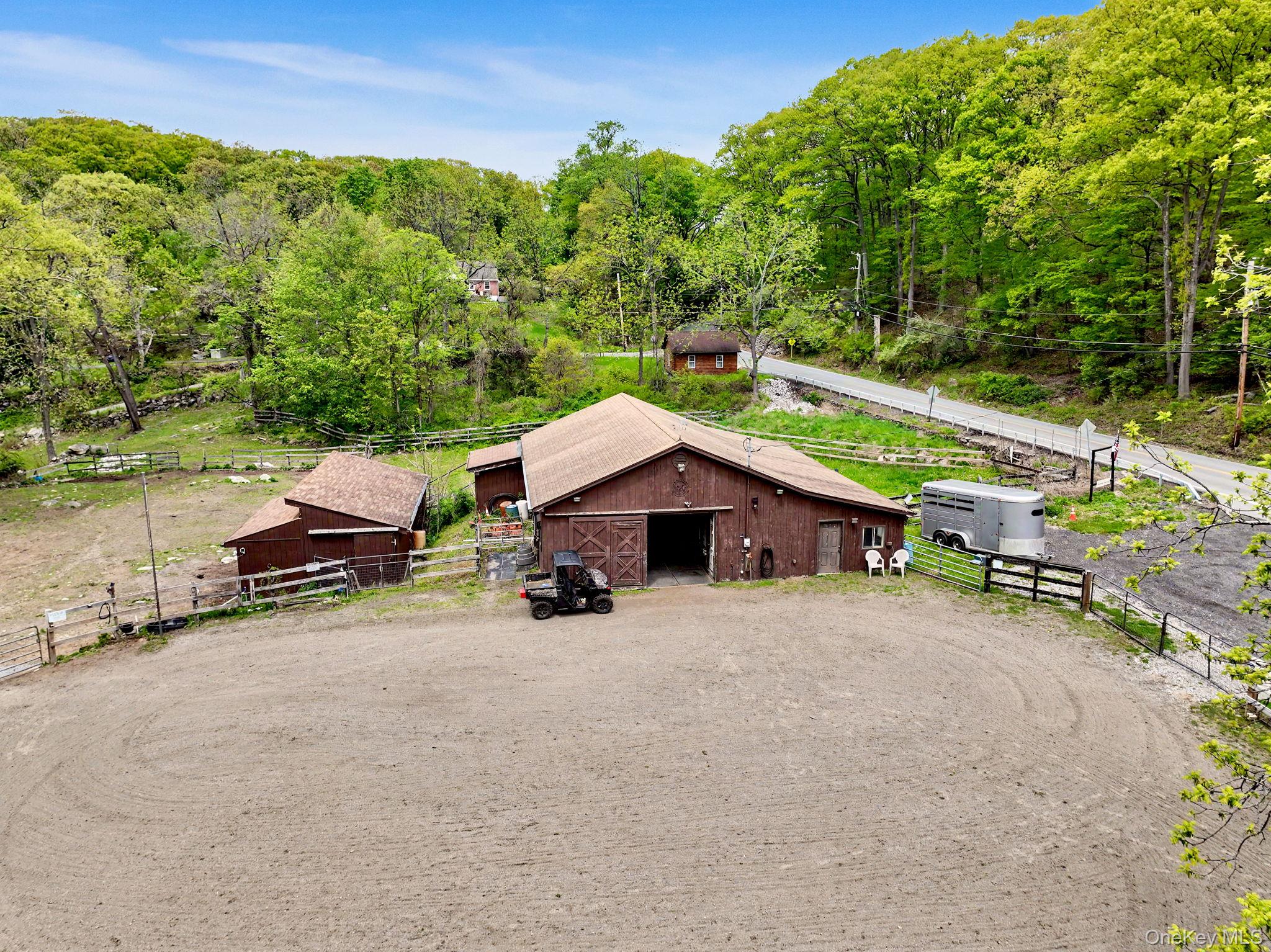 Homes for sale in Putnam Valley, NY | 633 Oscawana Lake Rd Rd #633, Putnam Valley, NY 10579 | MLS# 998218