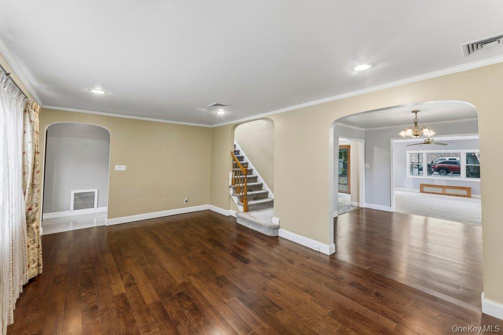 5th image of 99 Norwood Ave, Hempstead, NY 11565 | MLS# 998230