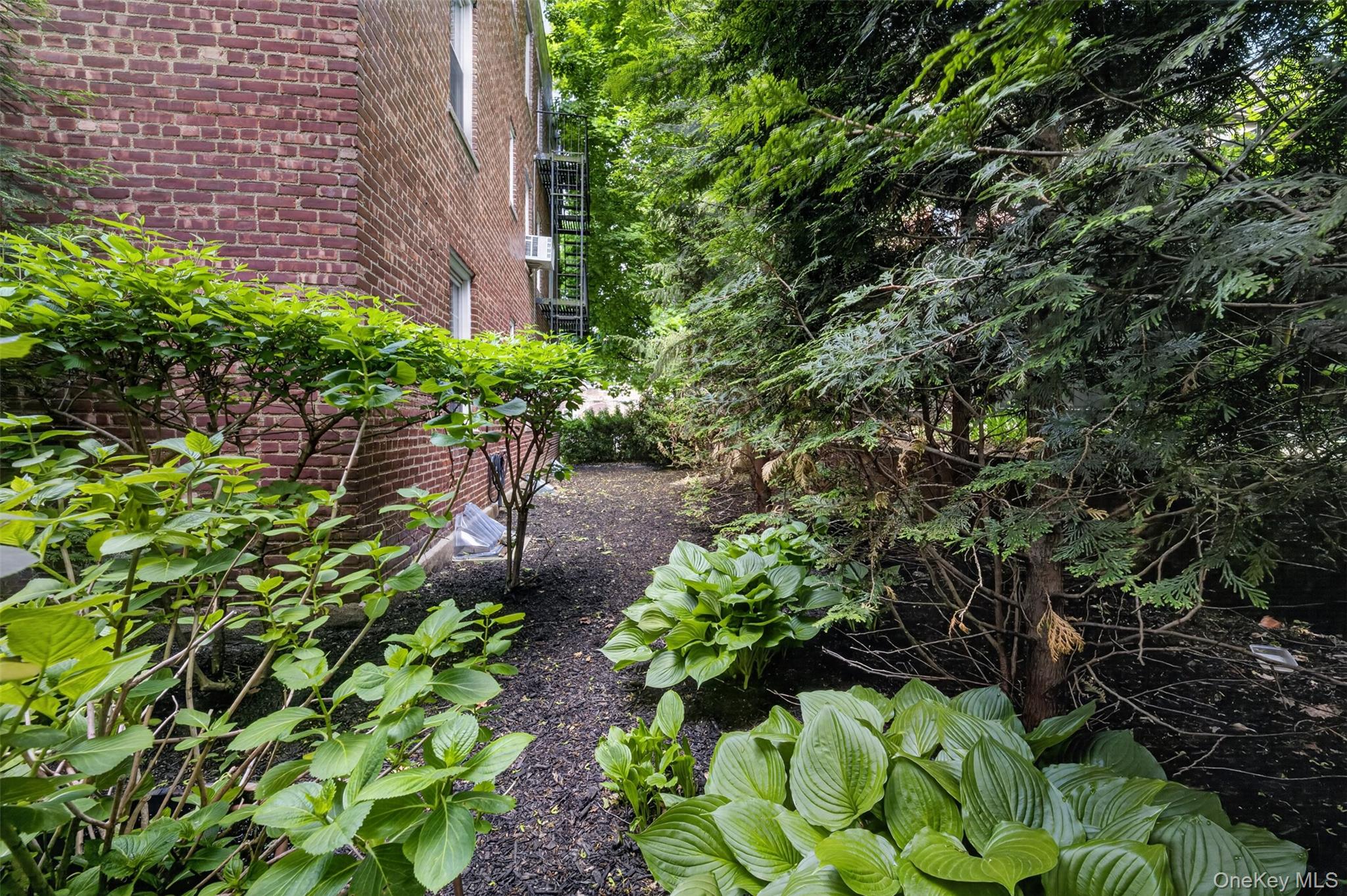 Homes for sale in North Hempstead, NY | 17 Gaynor Avenue, North Hempstead, NY 11030 | Houzeo