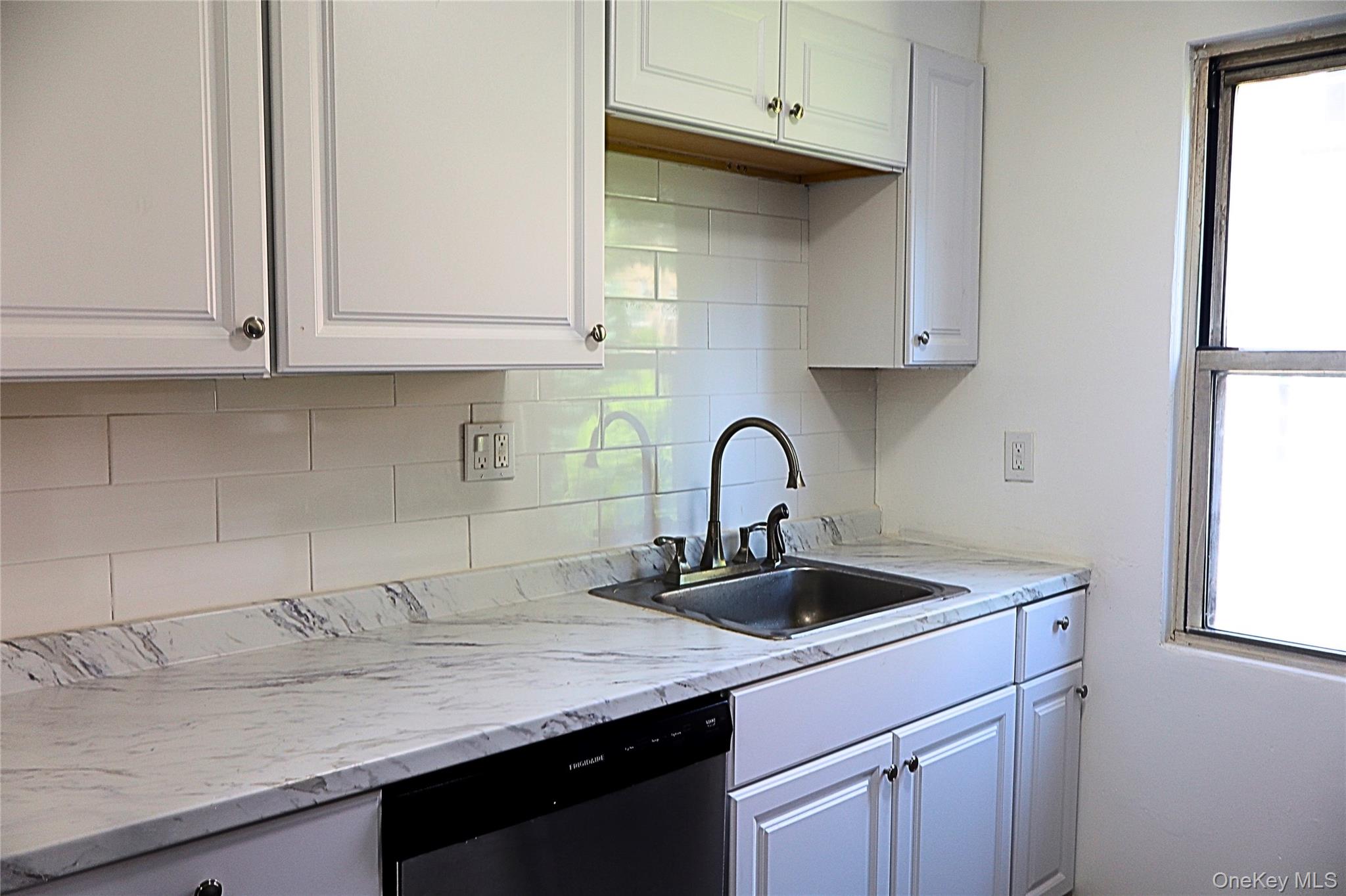 Homes for sale in White Plains, NY | 79 N Broadway #Unit D1, White Plains, NY 10603 | MLS# 999742