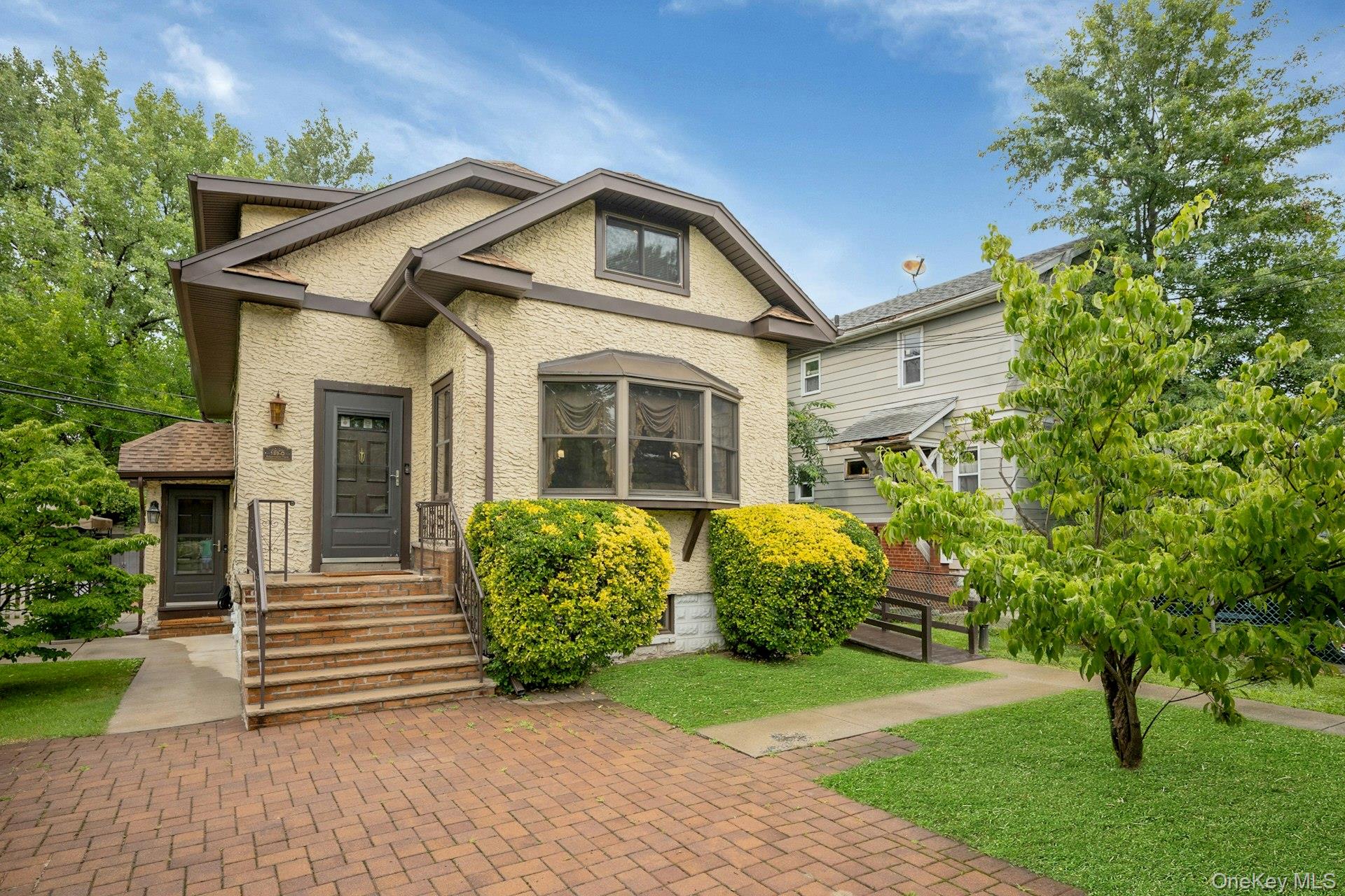 2nd image of 189d Edgewater Park #D, New York, NY 10465 | MLS# 999953