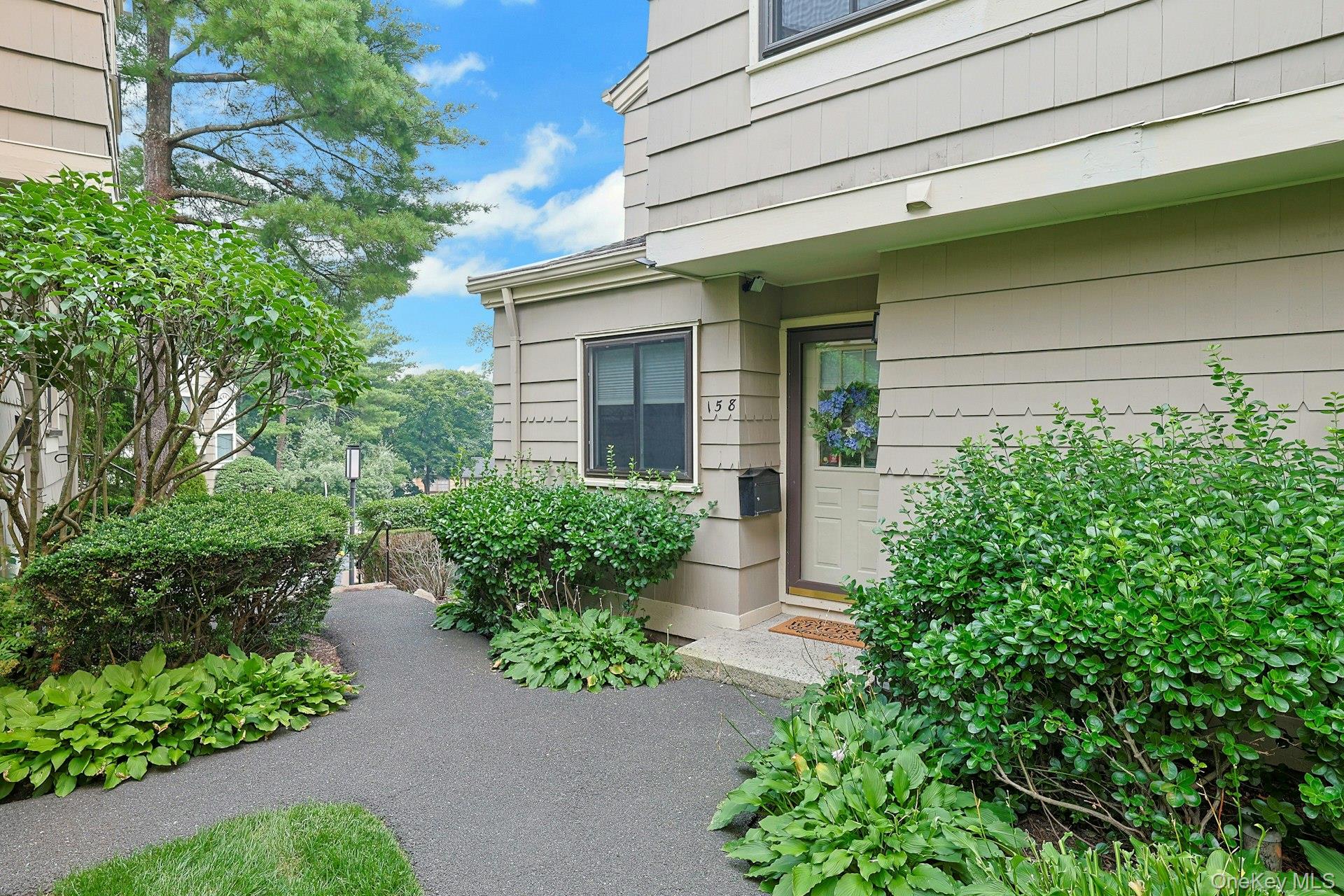 1st image of 158 Branchwood Ln, Clarkstown, NY 10954 | MLS# 1000888