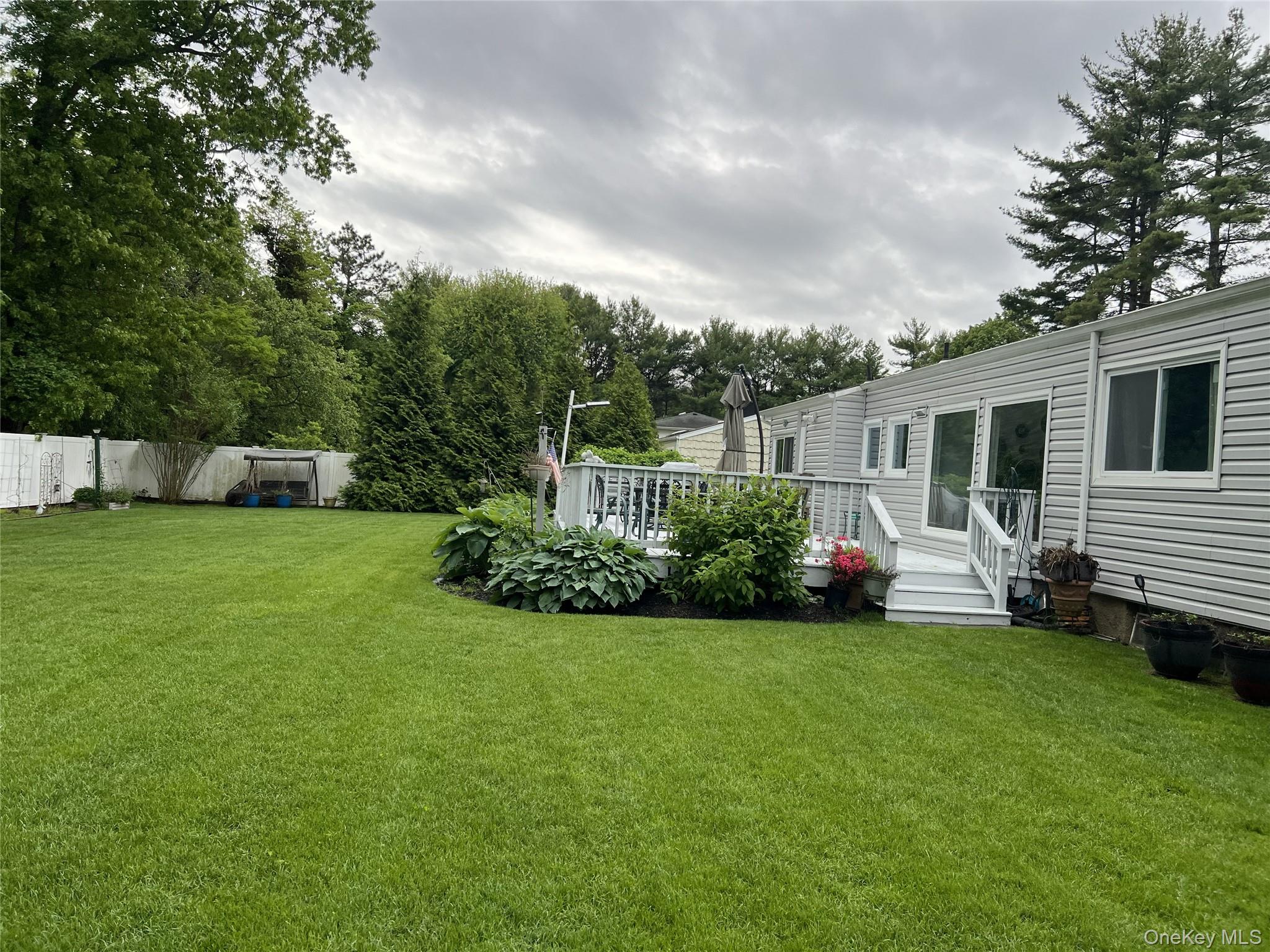 Homes for sale in Huntington, NY | 10 Bonaire Dr, Huntington, NY 11746 | MLS# 1000956