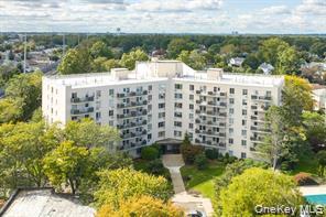 Homes for sale in North Hempstead, NY | 135 Post Ave #5-L, North Hempstead, NY 11590 | MLS# 1000976