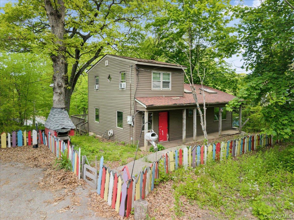 Homes for sale in Putnam Valley, NY | 29 Cedar Ledges, Putnam Valley, NY 10579 | MLS# 1001025
