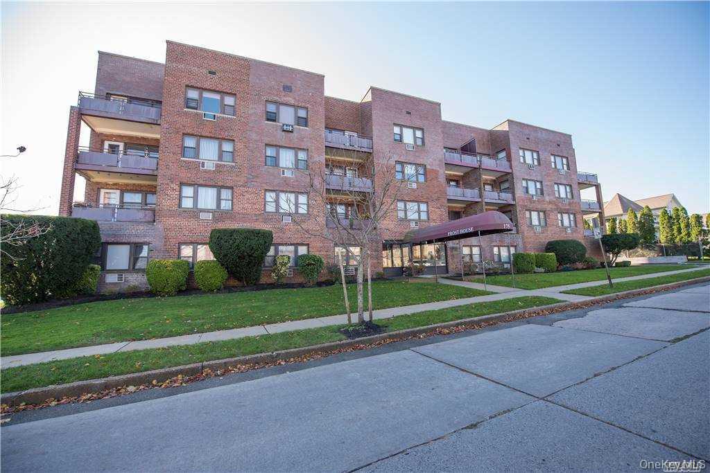 Homes for sale in Hempstead, NY | 175 Archer St, Hempstead, NY 11550