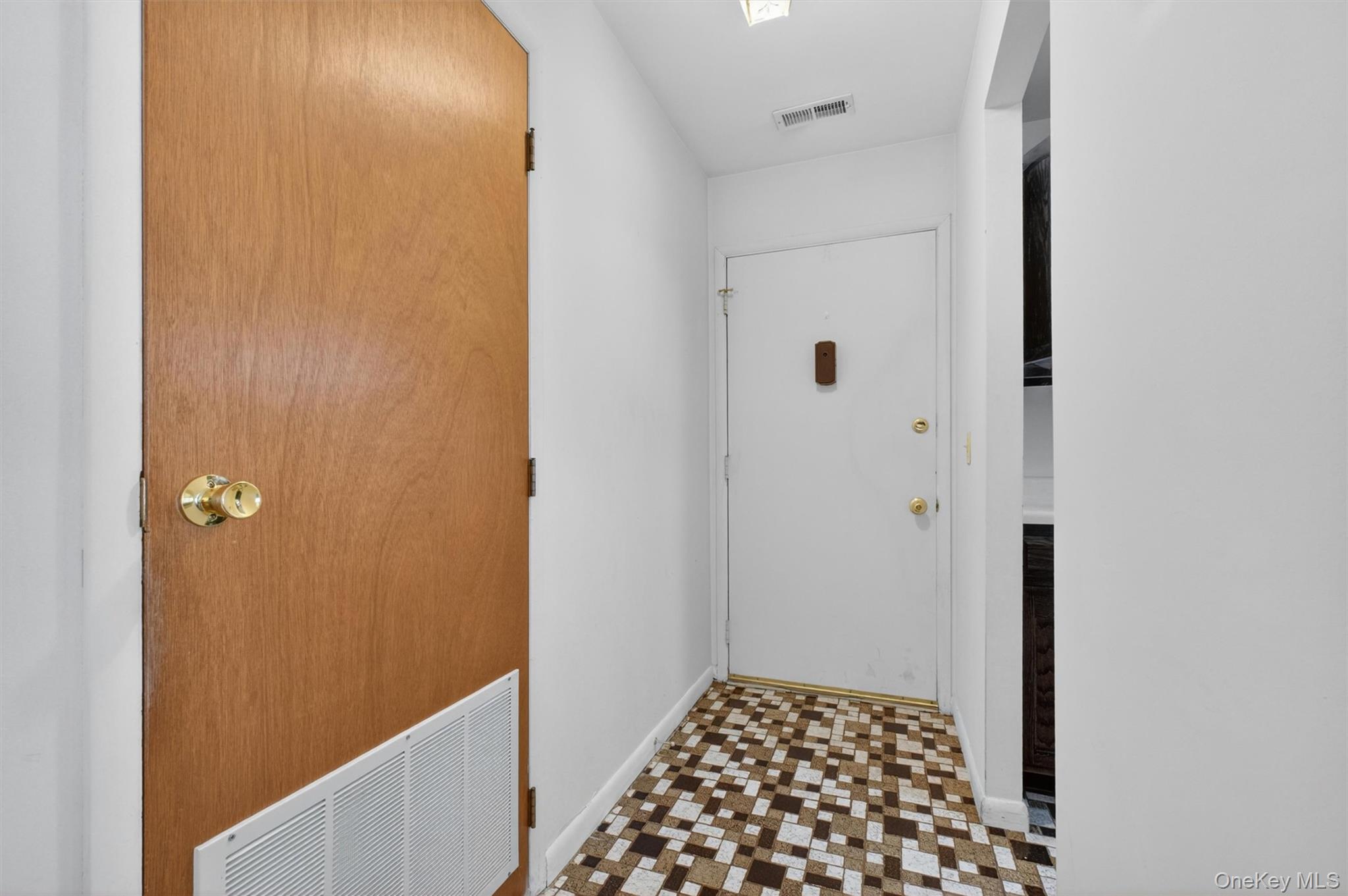 Homes for sale in Fishkill, NY | 301 Commons Wy #C (First Floor), Fishkill, NY 12524 | MLS# 1001467