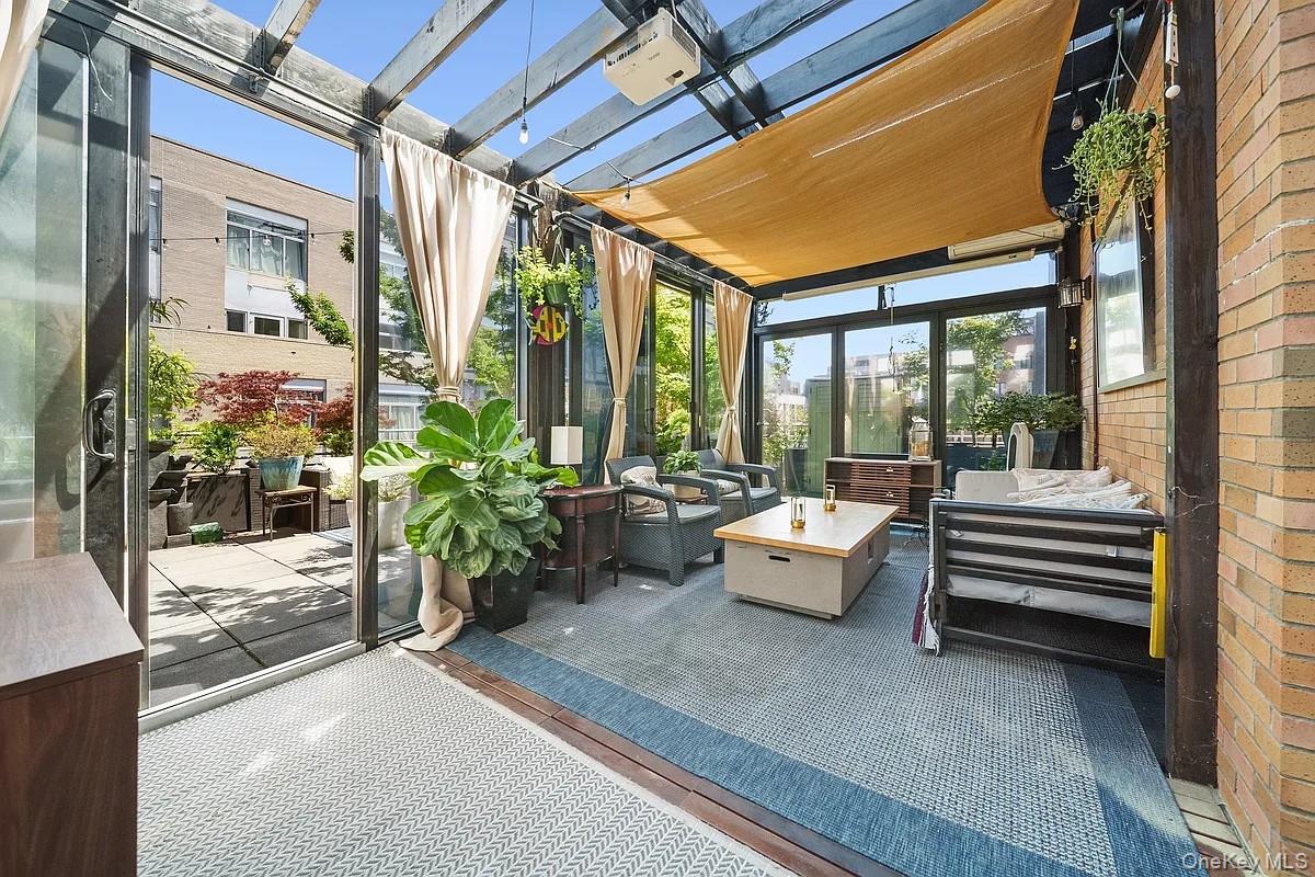 2nd image of 91 Grand Ave #4D, New York, NY 11205 | MLS# 1001680