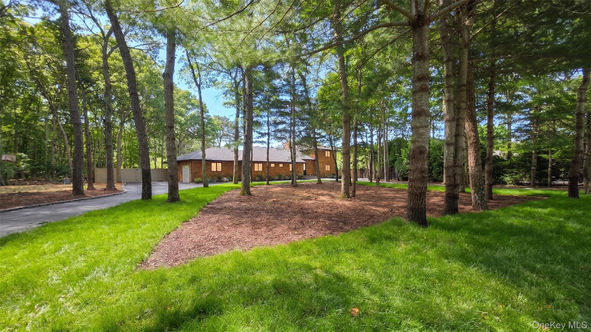 5th image of 10 Jeffrey Ln, East Quogue, NY 11942 | MLS# 1001943
