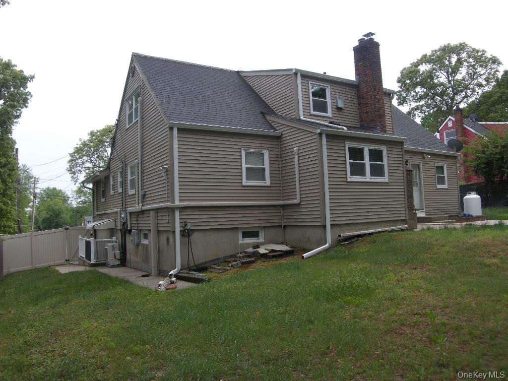 4th image of 43 Washington Heights St, Brookhaven, NY 11784 | MLS# 1002269