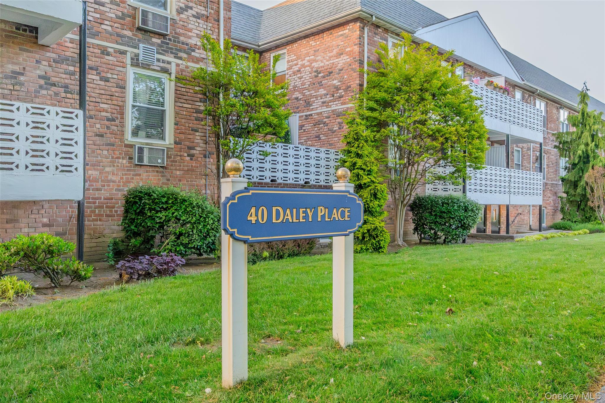 Homes for sale in Hempstead, NY | 40 Daley Pl #104, Hempstead, NY 11563 | MLS# 1002321