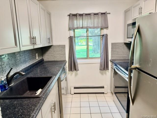 2nd image of 2439 Union Blvd Apt 2a #2A, Islip, NY 11751 | MLS# 1002544
