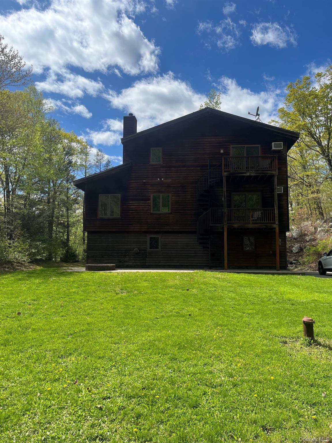 Homes for sale in Putnam Valley, NY | 82 Indian Lake Rd, Putnam Valley, NY 10579 | MLS# 1003201