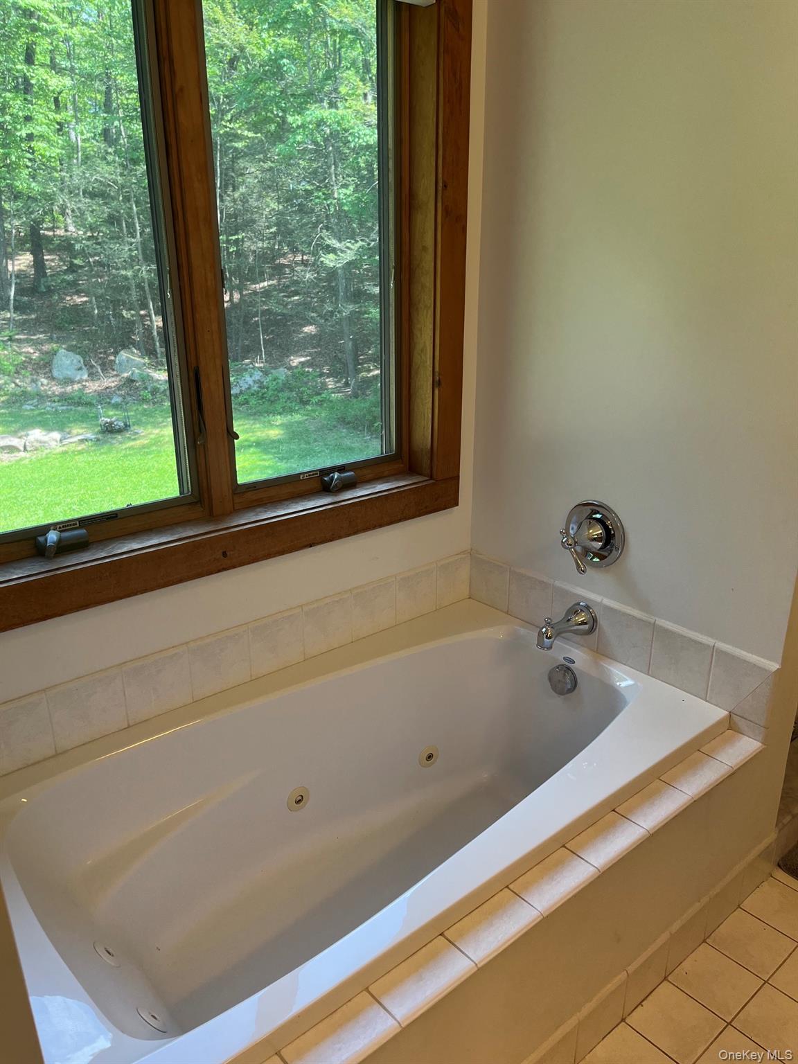 Homes for sale in Putnam Valley, NY | 82 Indian Lake Rd, Putnam Valley, NY 10579 | MLS# 1003201