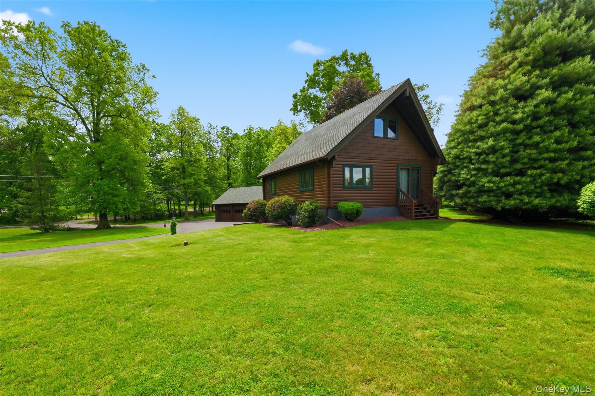 2nd image of 2 Linder Dr, New Paltz, NY 12561 | MLS# 1003348