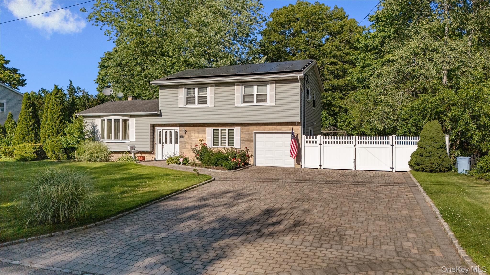 2nd image of 53 Jarvin Rd, Brookhaven, NY 11776 | MLS# 1003555