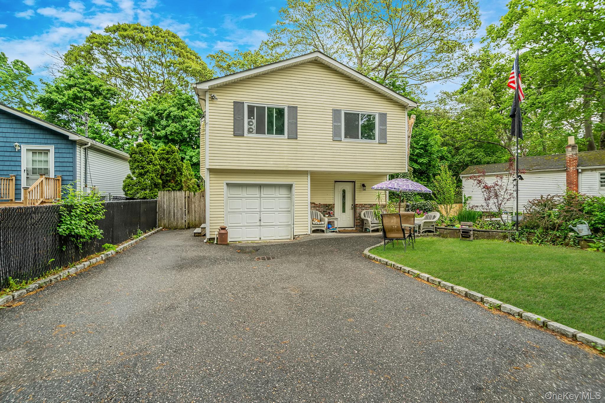 Homes for sale in Brookhaven, NY | 35 Franklin Ave, Brookhaven, NY 11950 | MLS# 1003617