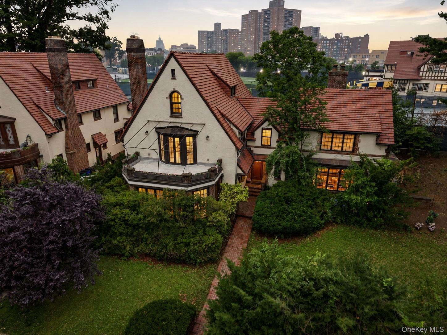 3rd image of 64 Dartmouth St, New York, NY 11375 | MLS# 1004572