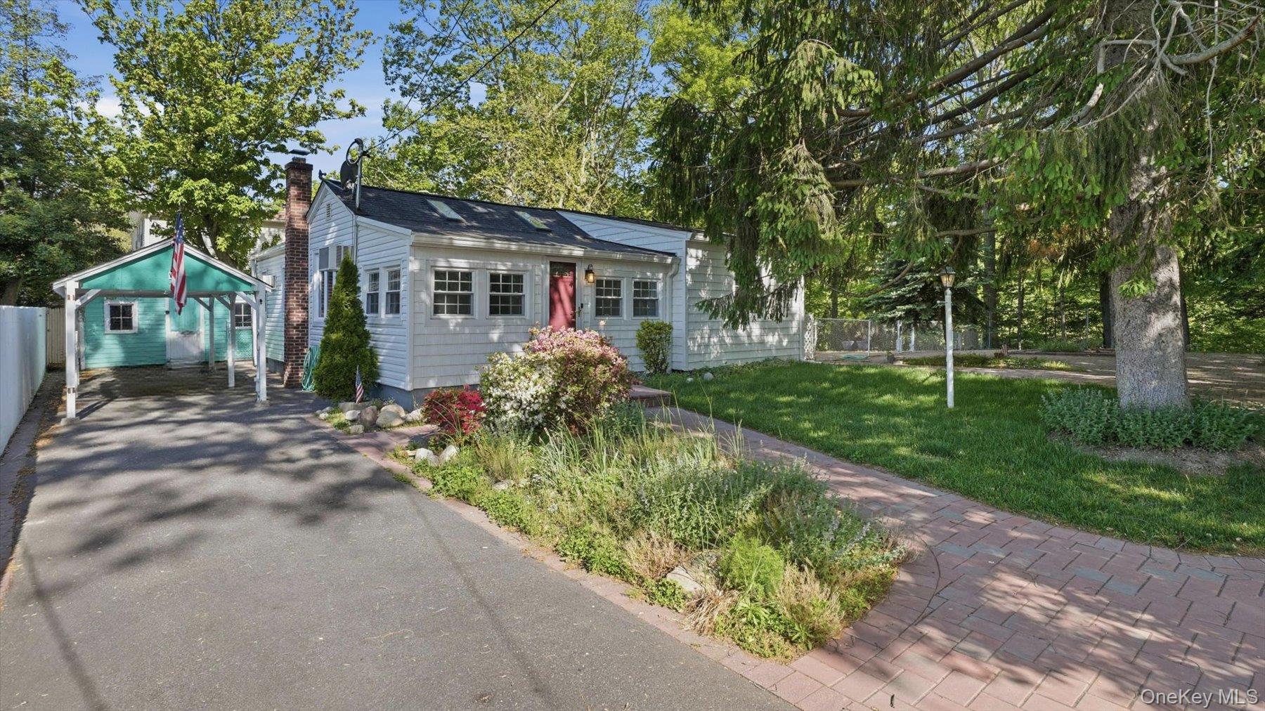 Homes for sale in Brookhaven, NY | 26 Florida Rd, Brookhaven, NY 11778 | MLS# 1005131
