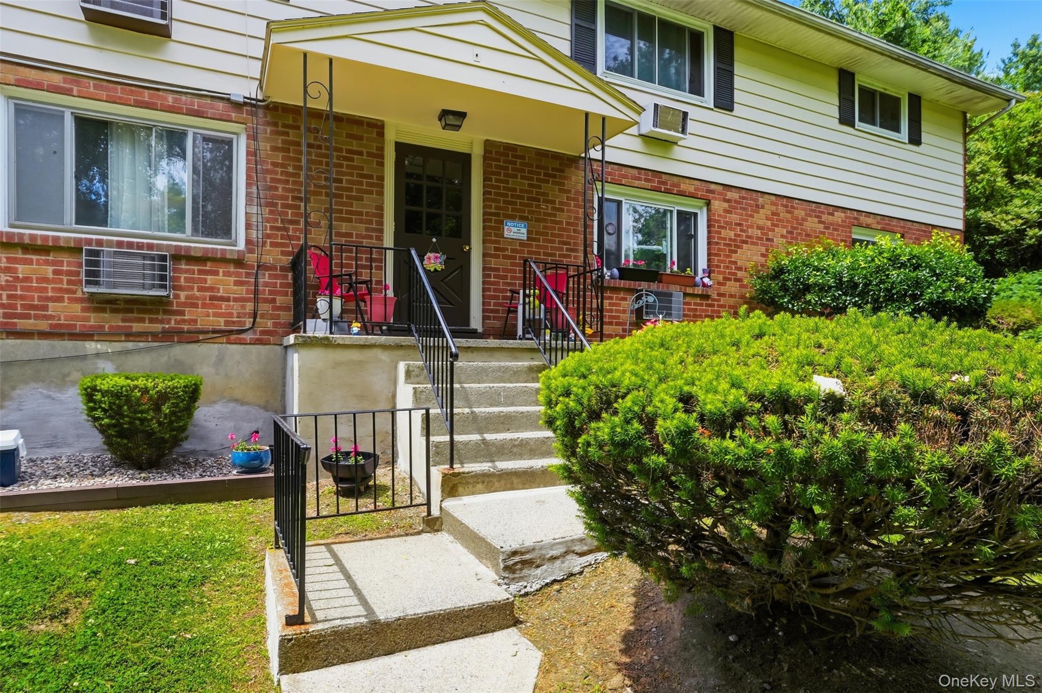 Homes for sale in Newburgh (town), NY | 1903 Parr Lake Dr #19C, Newburgh (town), NY 12550 | MLS# 1005441