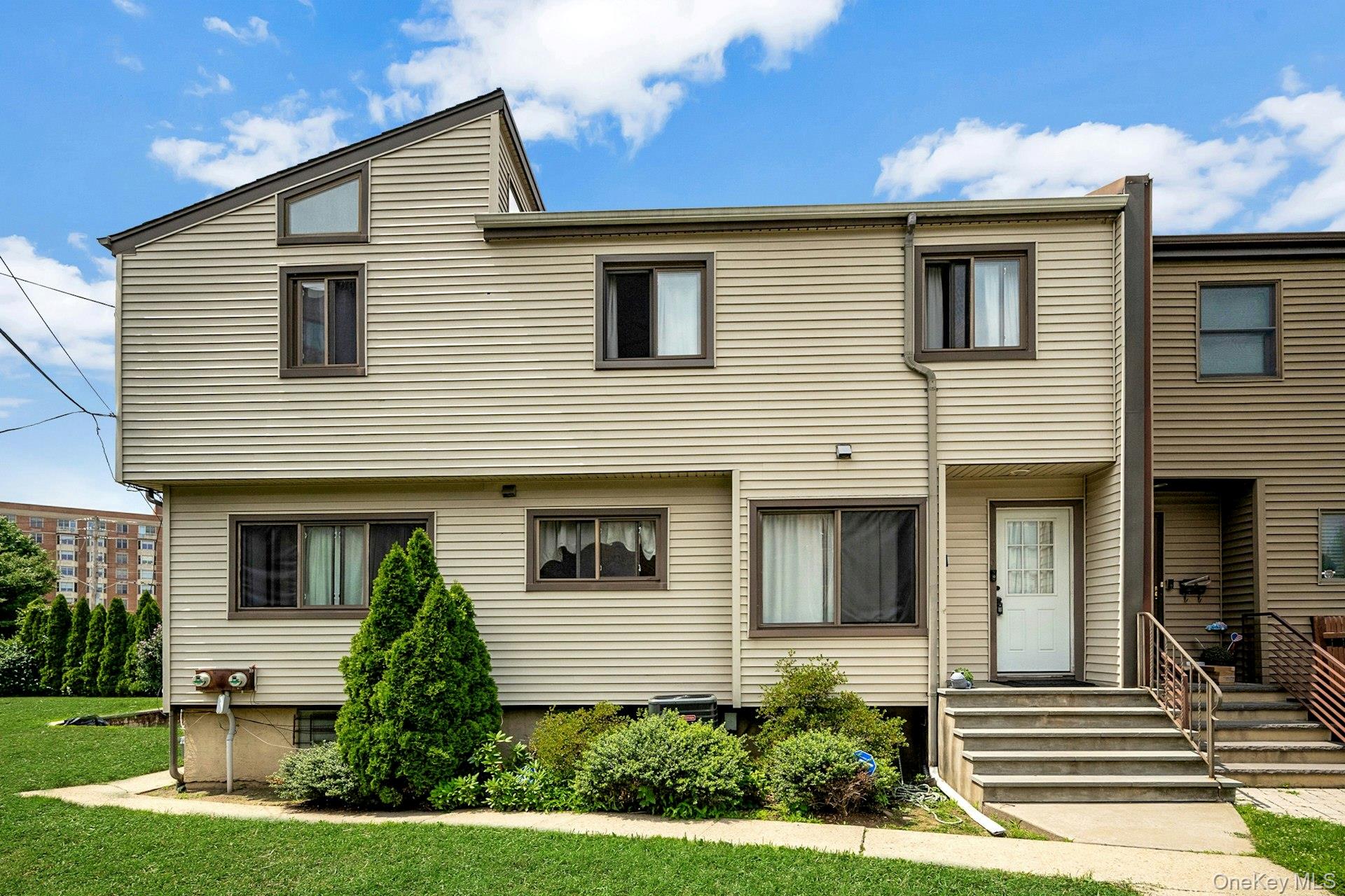1st image of 309 Pelham Rd, New Rochelle, NY 10805 | MLS# 1006681