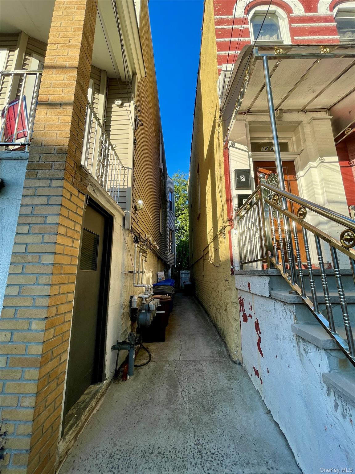3rd image of 1822 Hunt Ave, New York, NY 10462 | MLS# 1006779