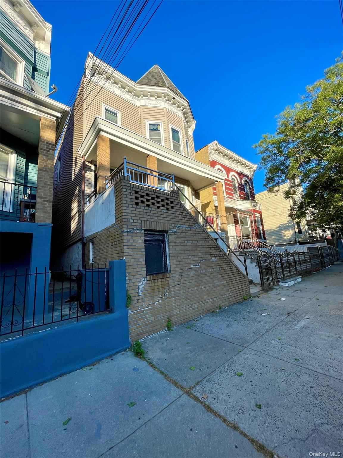 4th image of 1822 Hunt Ave, New York, NY 10462 | MLS# 1006779