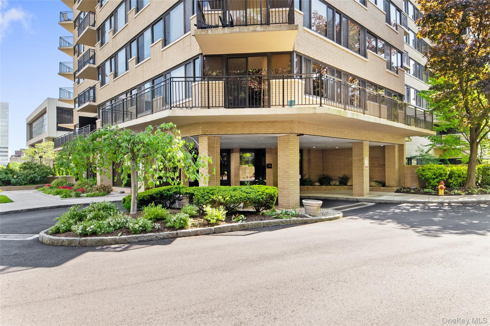 Listing Photo 4 - Condo for sale in building located at 25 Rockledge Ave, White Plains, NY 10601 - Unit #801